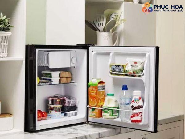 Kiem tra hoạt động của tủ lạnh mini cũ 50l trước khi mua